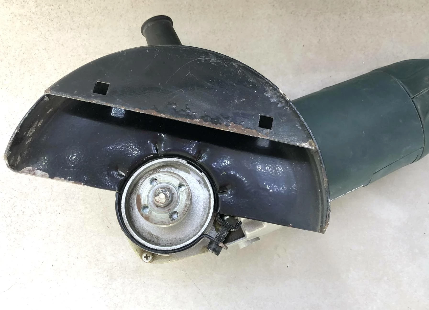 szlifierka-katowa-bosch-gws-26-230-jb-do-betonu-ean-gtin-11111111111111