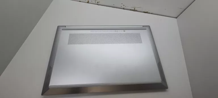 LAPTOP HP PAVILION 15-EG0052NW I5/8GB/512 SSD