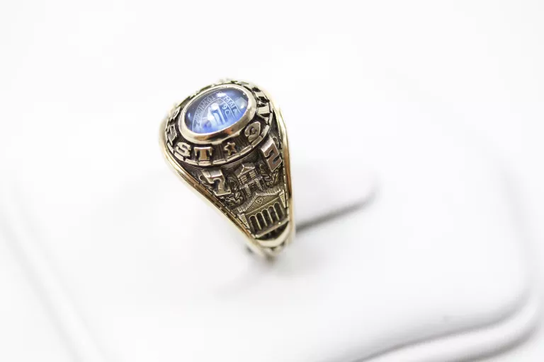 zloty-pierscien-uniwersytetu-stanowego-johna-robertsa-375-689g-r16-stan-11323-2