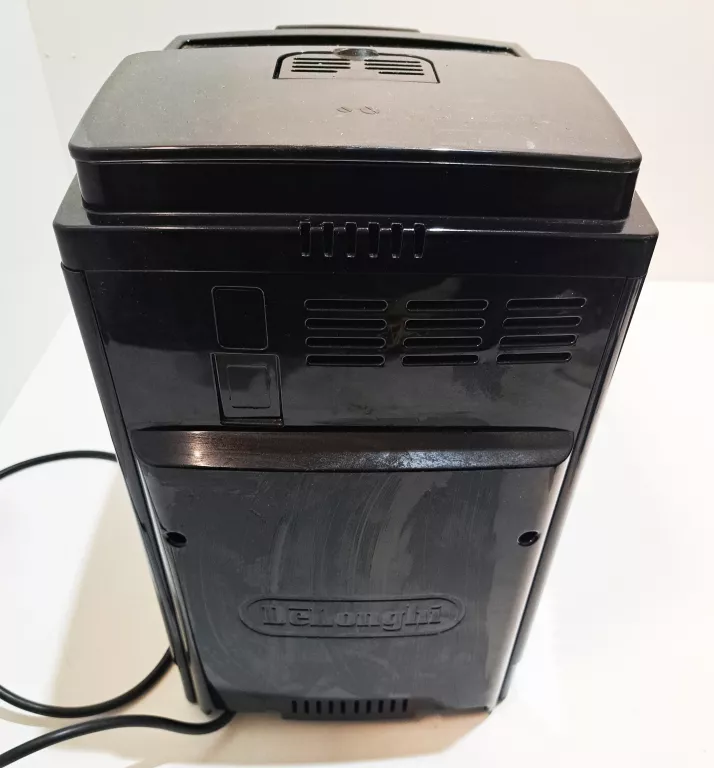 EKSPRES CIŚNIENIOWY DELONGHI ECAM 23.260