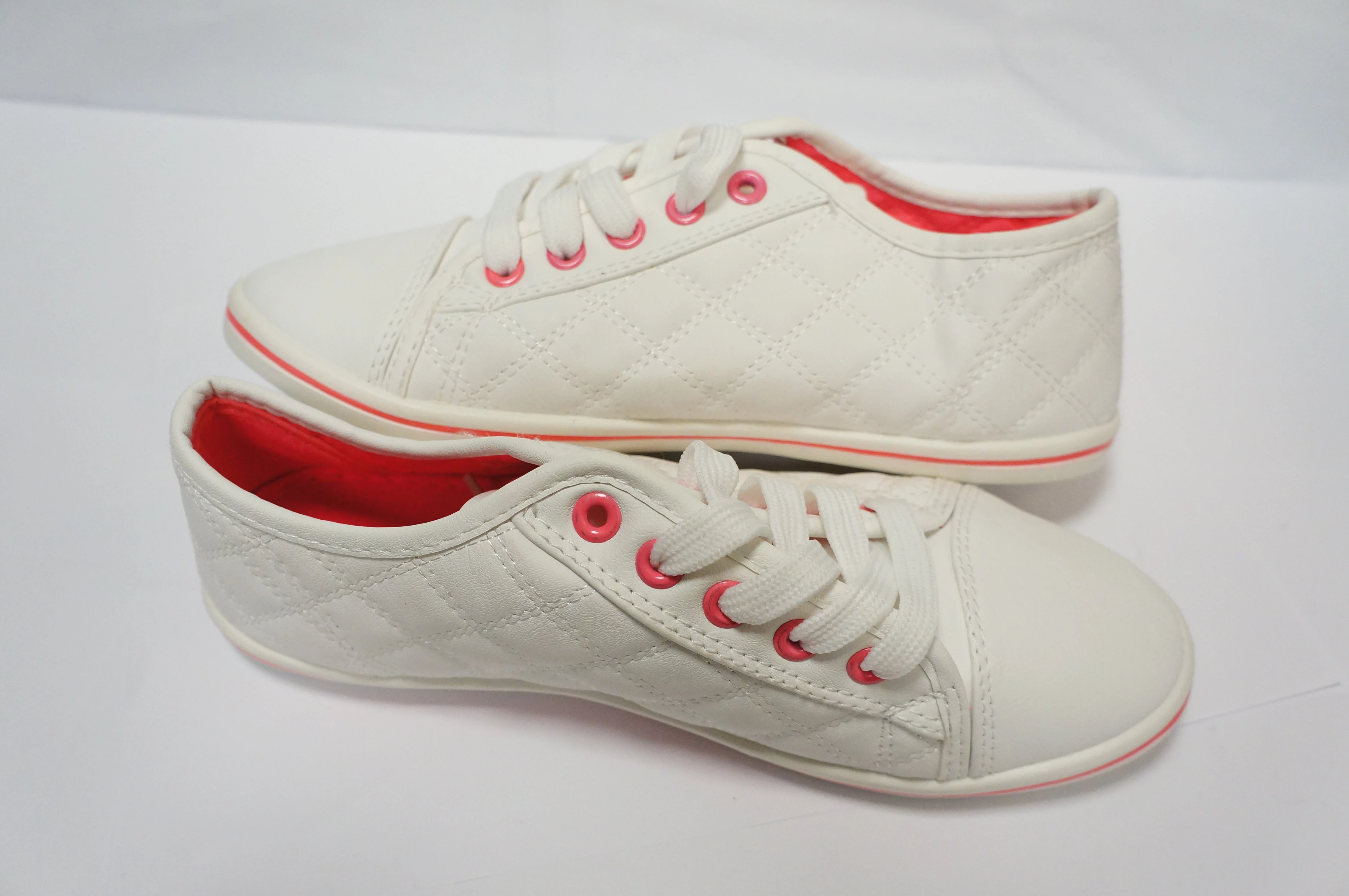 pikowane-trampki-paris-collection-rozm37-stan-bdb-material-zewnetrzny-skora-ekologiczna