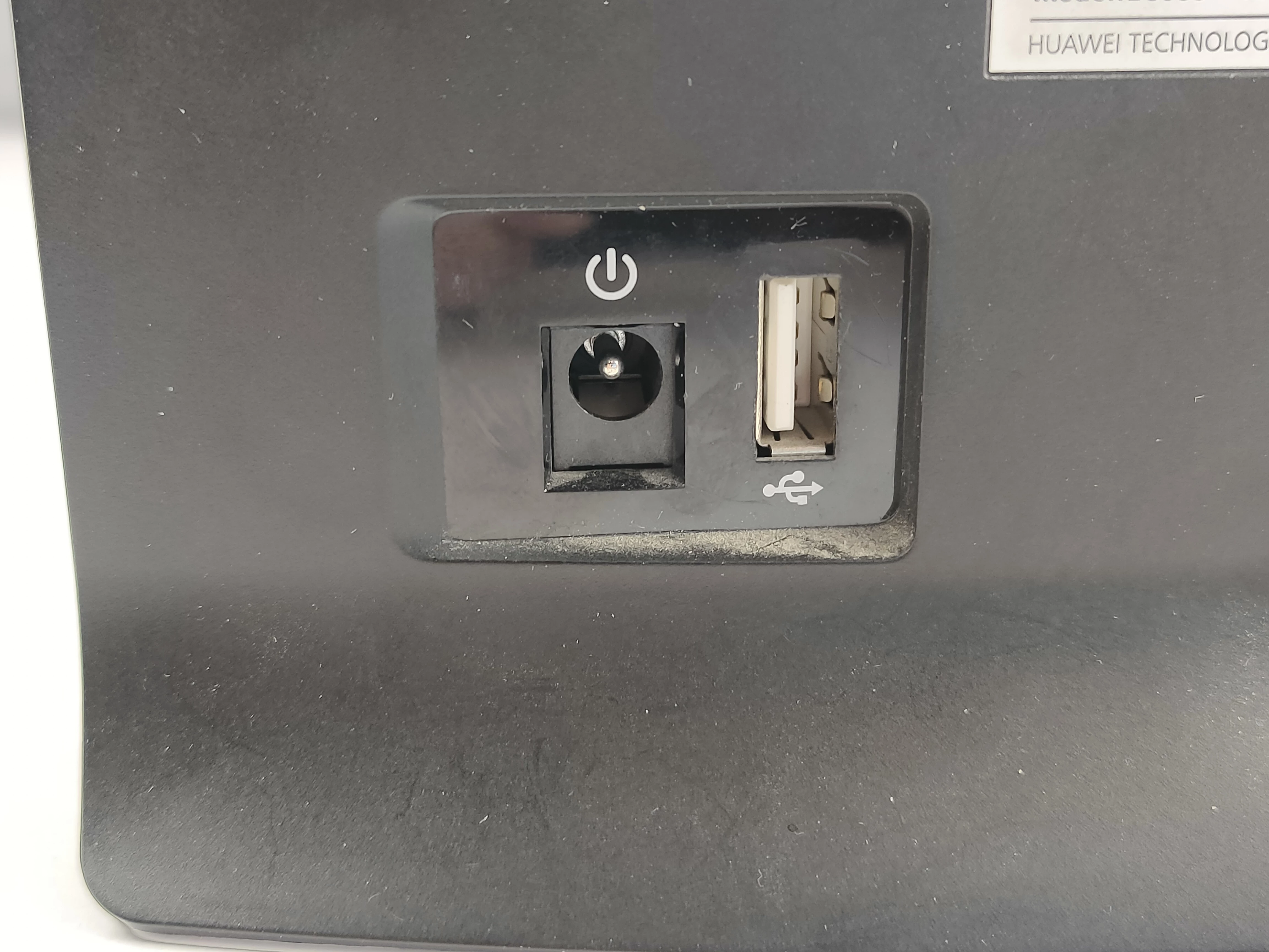 router-huawei-na-karte-sim-lte-4g-b593-standard-pracy-portow-lan-10100-mbps