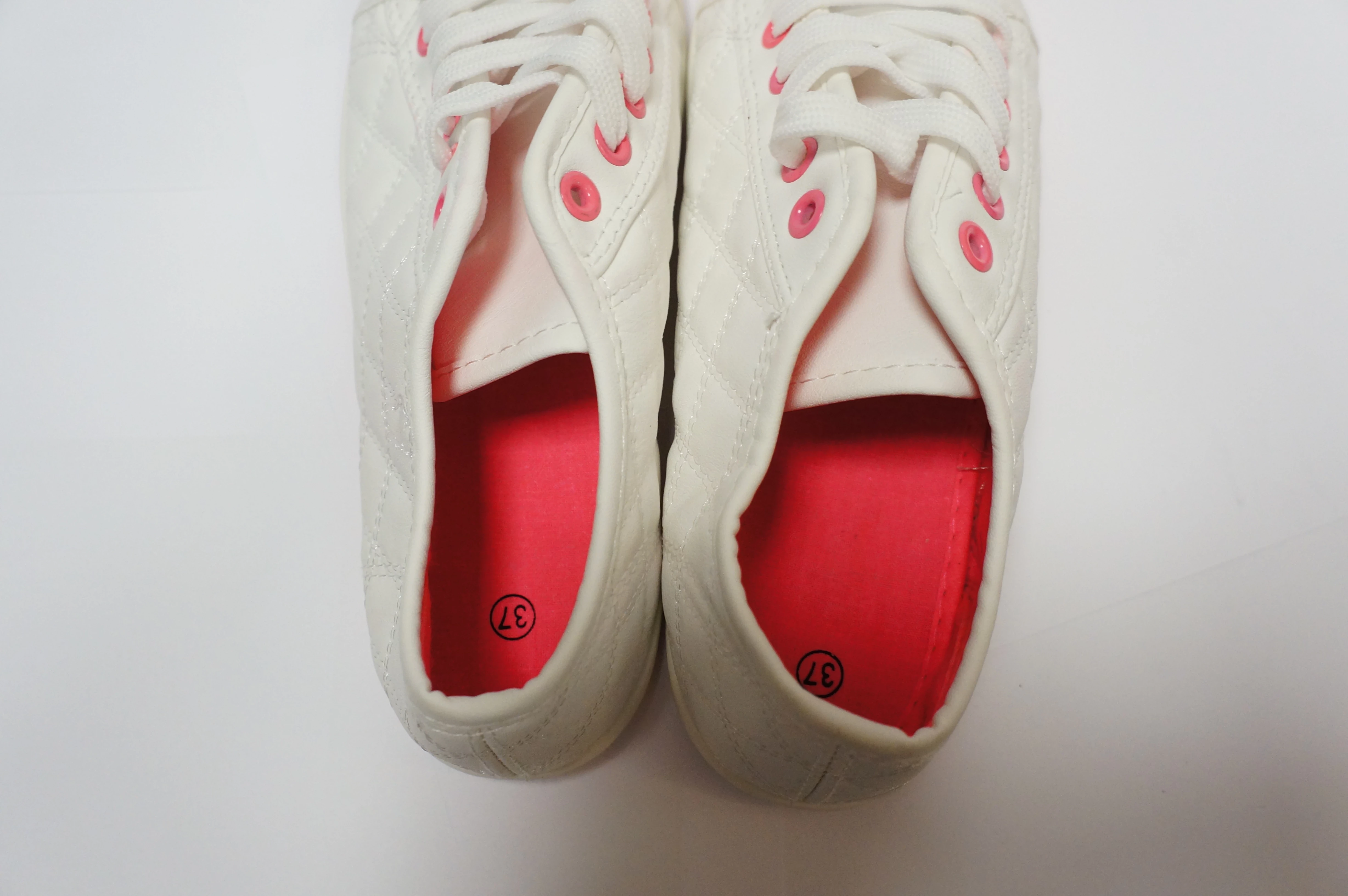 pikowane-trampki-paris-collection-rozm37-stan-bdb-wysokosc-niskie