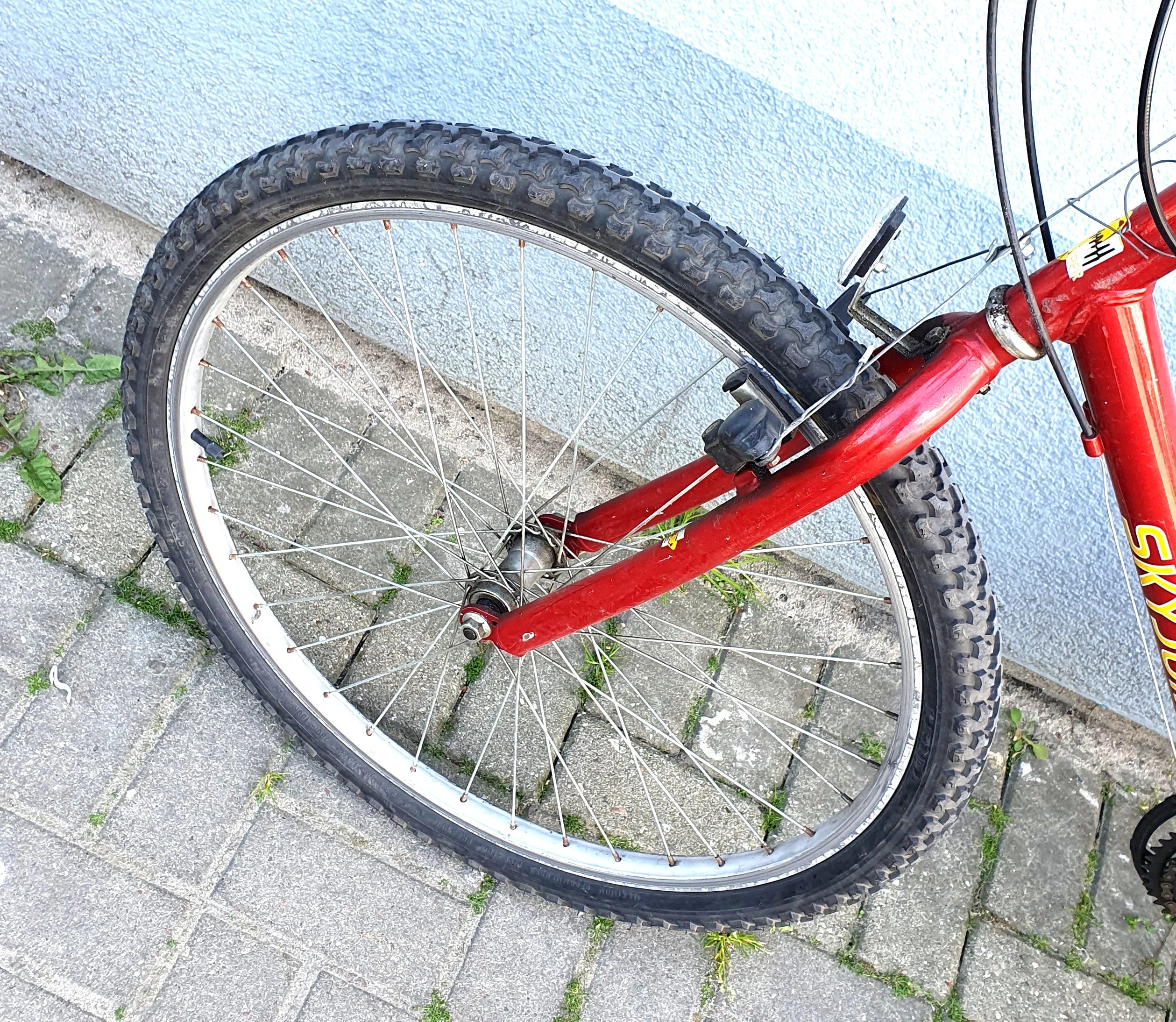 rower-gorski-czerwony-x-trem-stan-uzywany