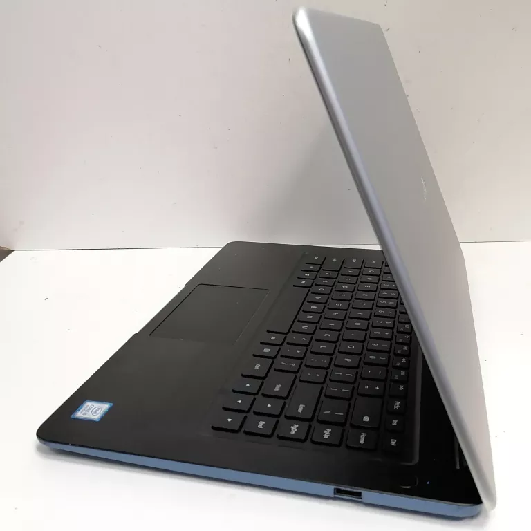 LAPTOP HUAWEI MATEBOOK D 15,6 I5 8 GB 1128 GB
