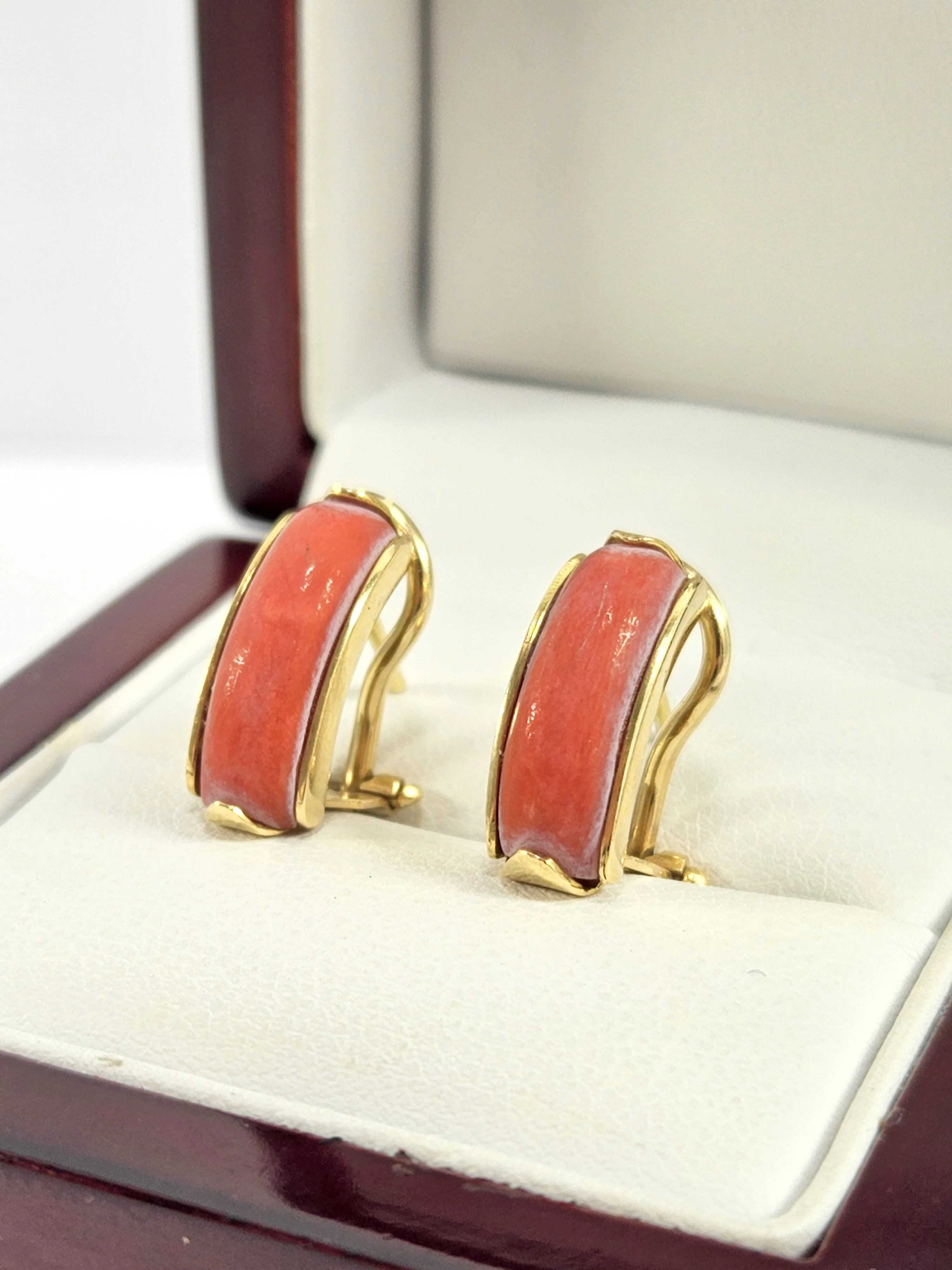 zlote-kolczyki-z-koralem-750-620g-stan-uzywany