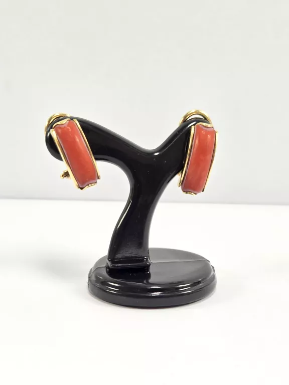 zlote-kolczyki-z-koralem-750-620g-cechy-brak