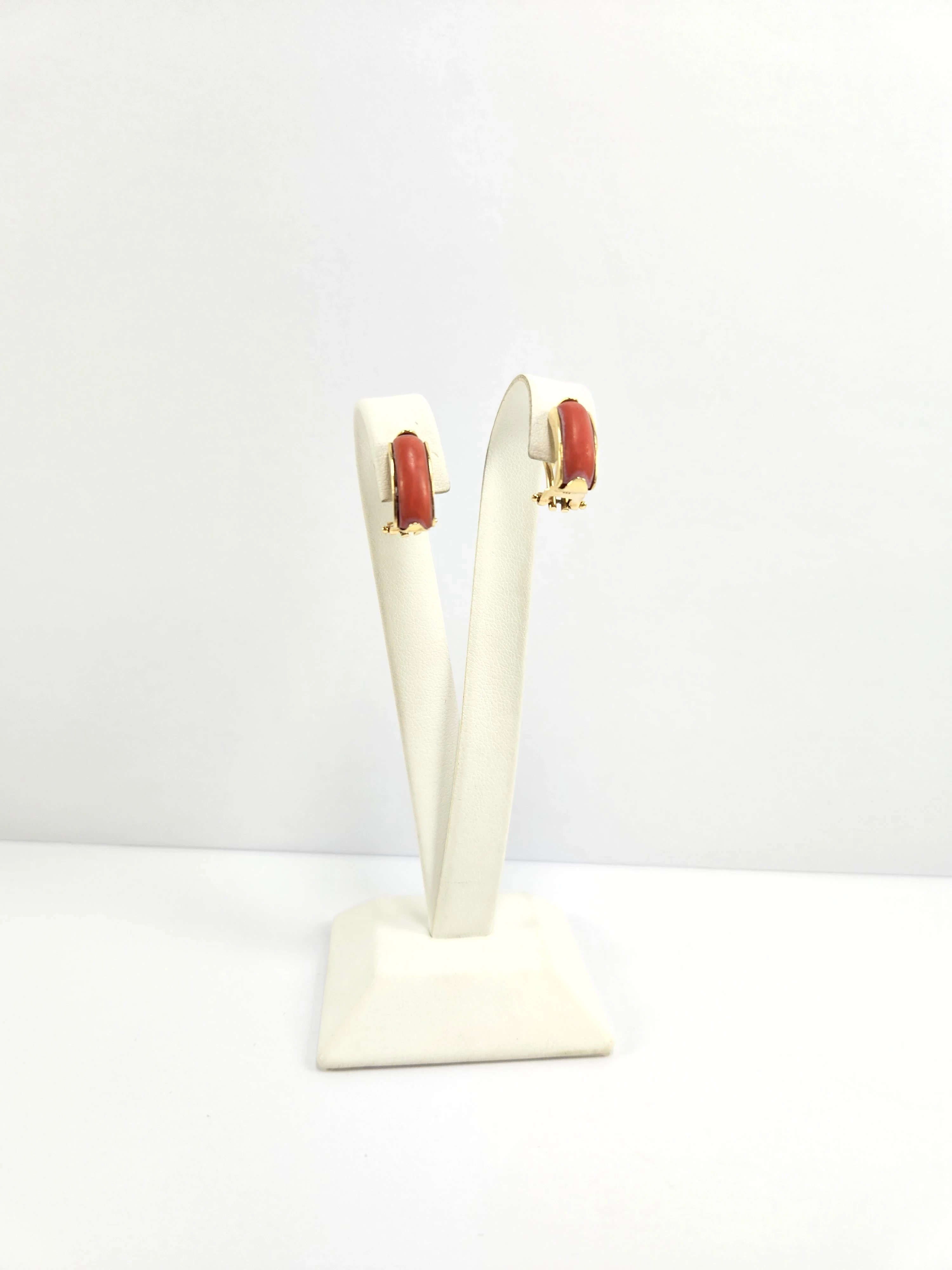 zlote-kolczyki-z-koralem-750-620g-product-id-0e085fa2-2f3c-4a14-9f11-686e6bae2d2f