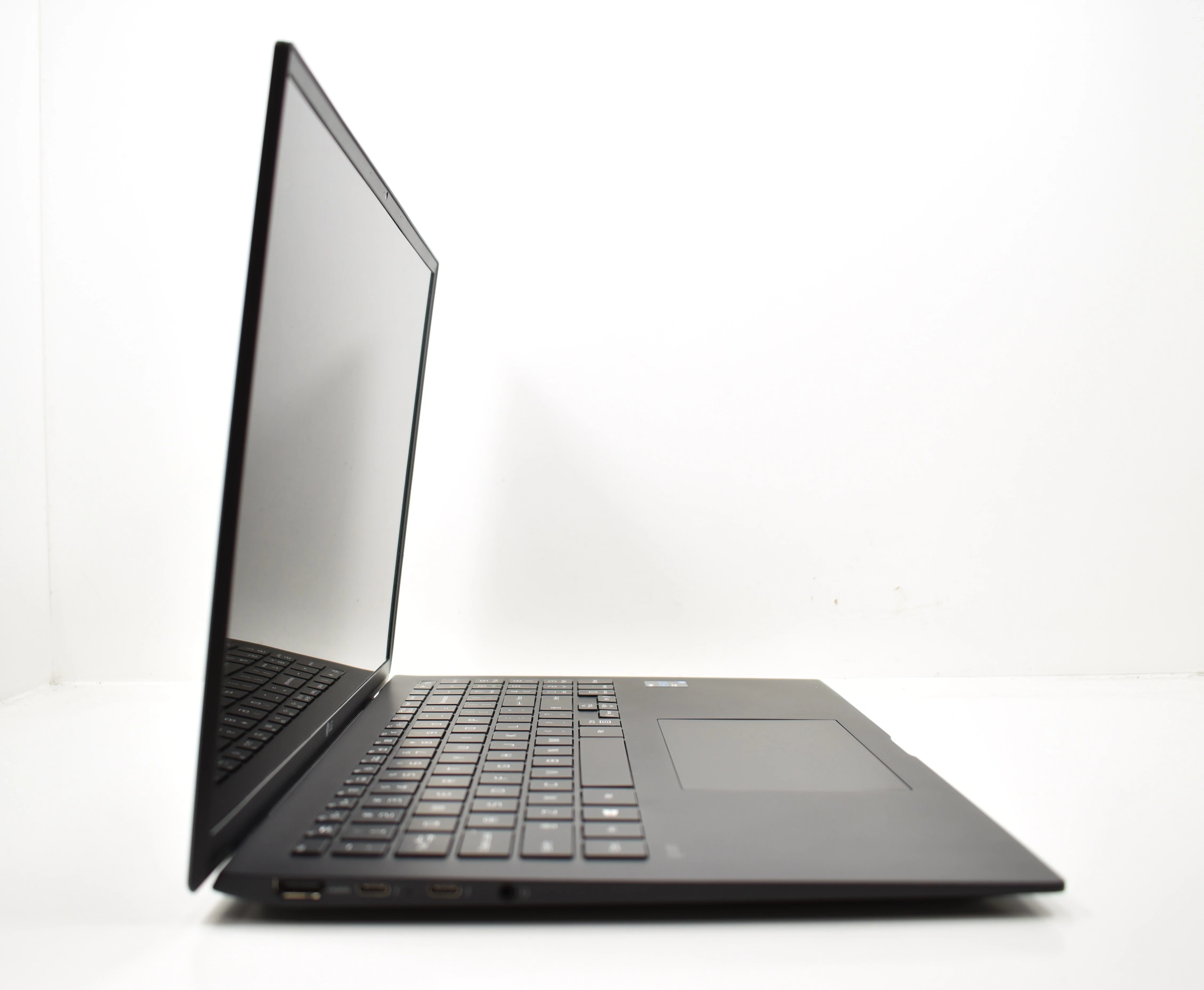 lg-gram-16z90p-11gen-i7-16gb-512ssd-win11-liczba-rdzeni-procesora-4