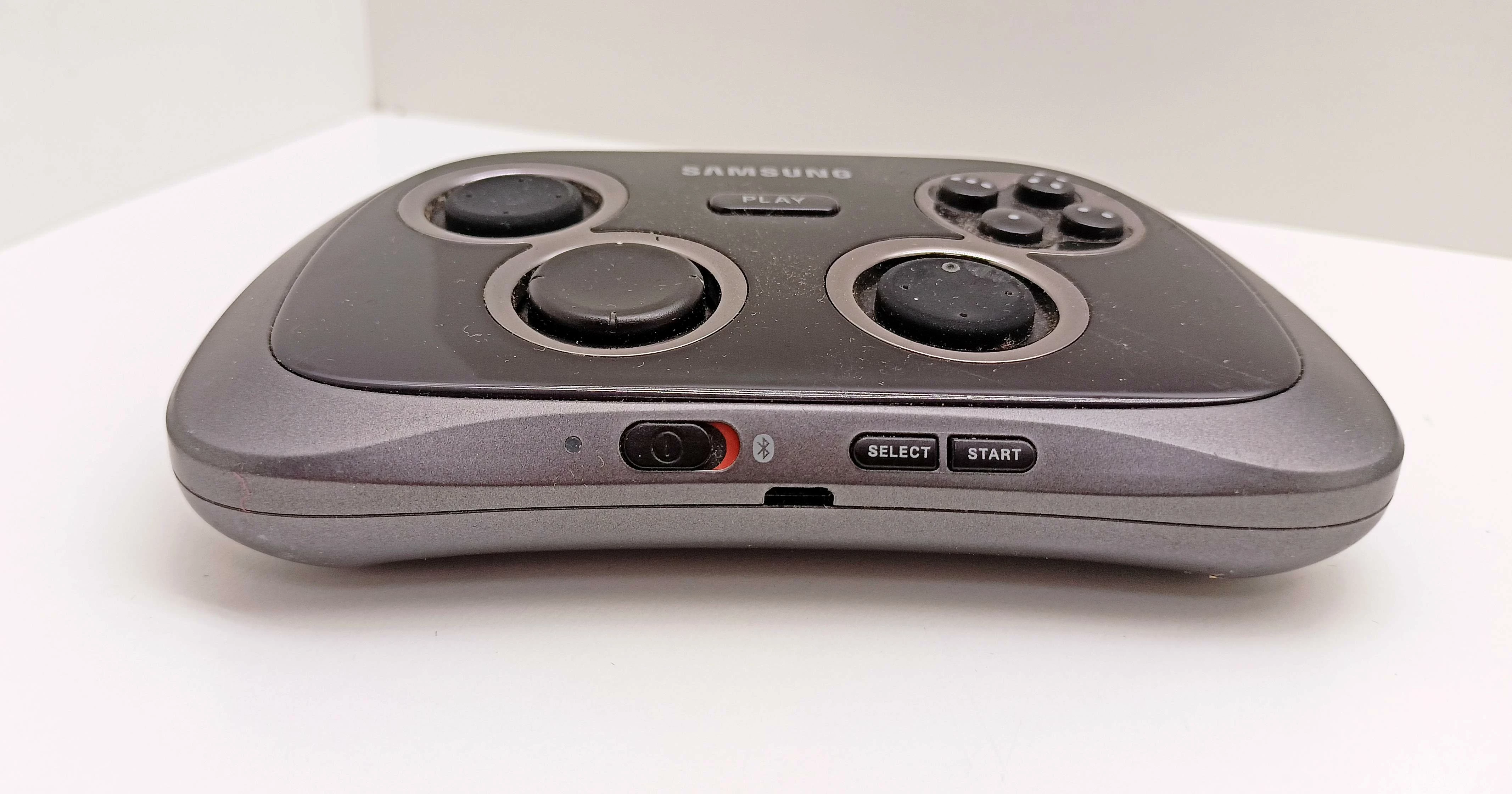 pad-bt-do-telefonu-samsung-ei-gp20-stan-uzywany