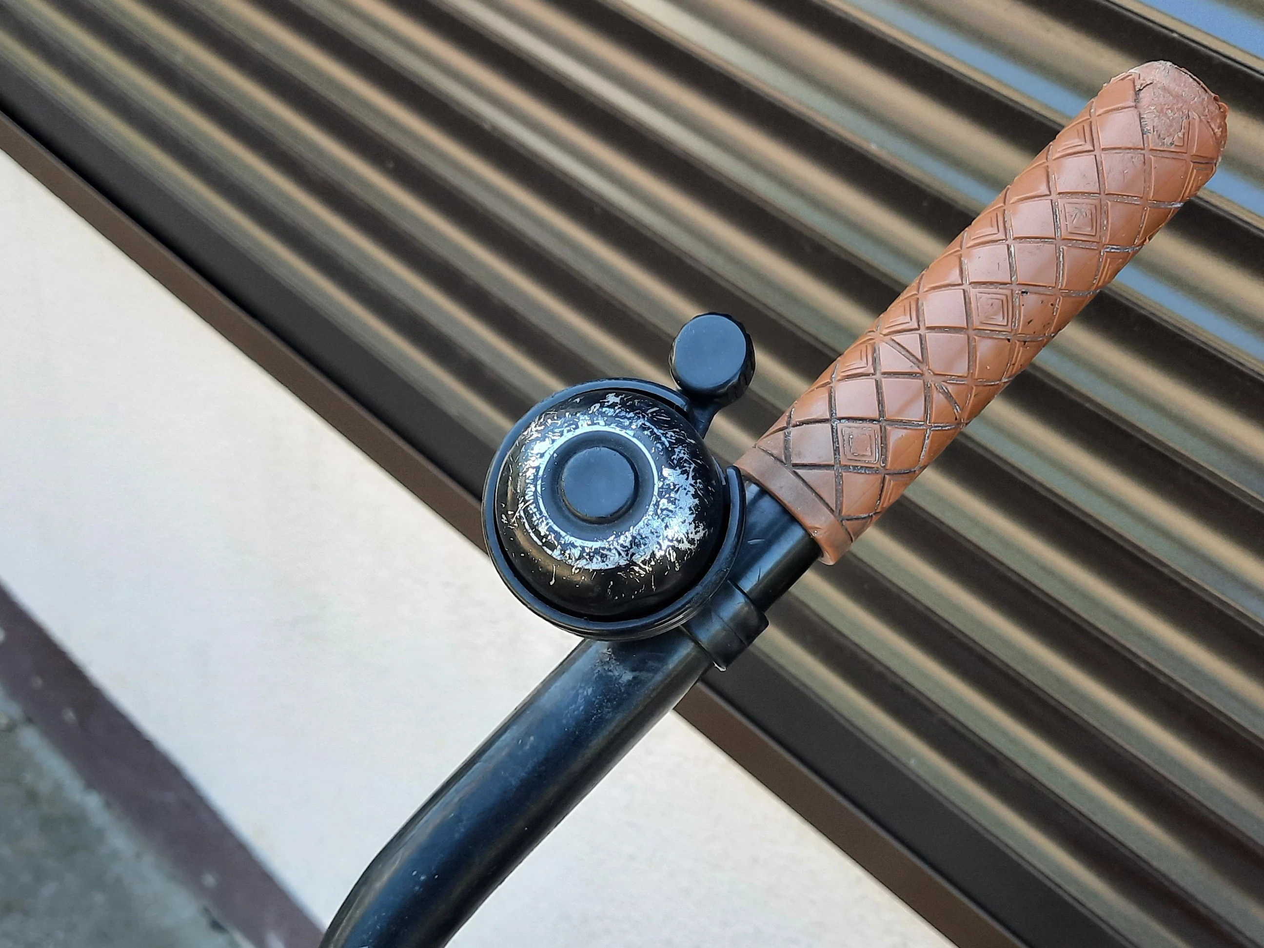 rower-miejski-burghardt-swan-bezowy-kolor-kremowy