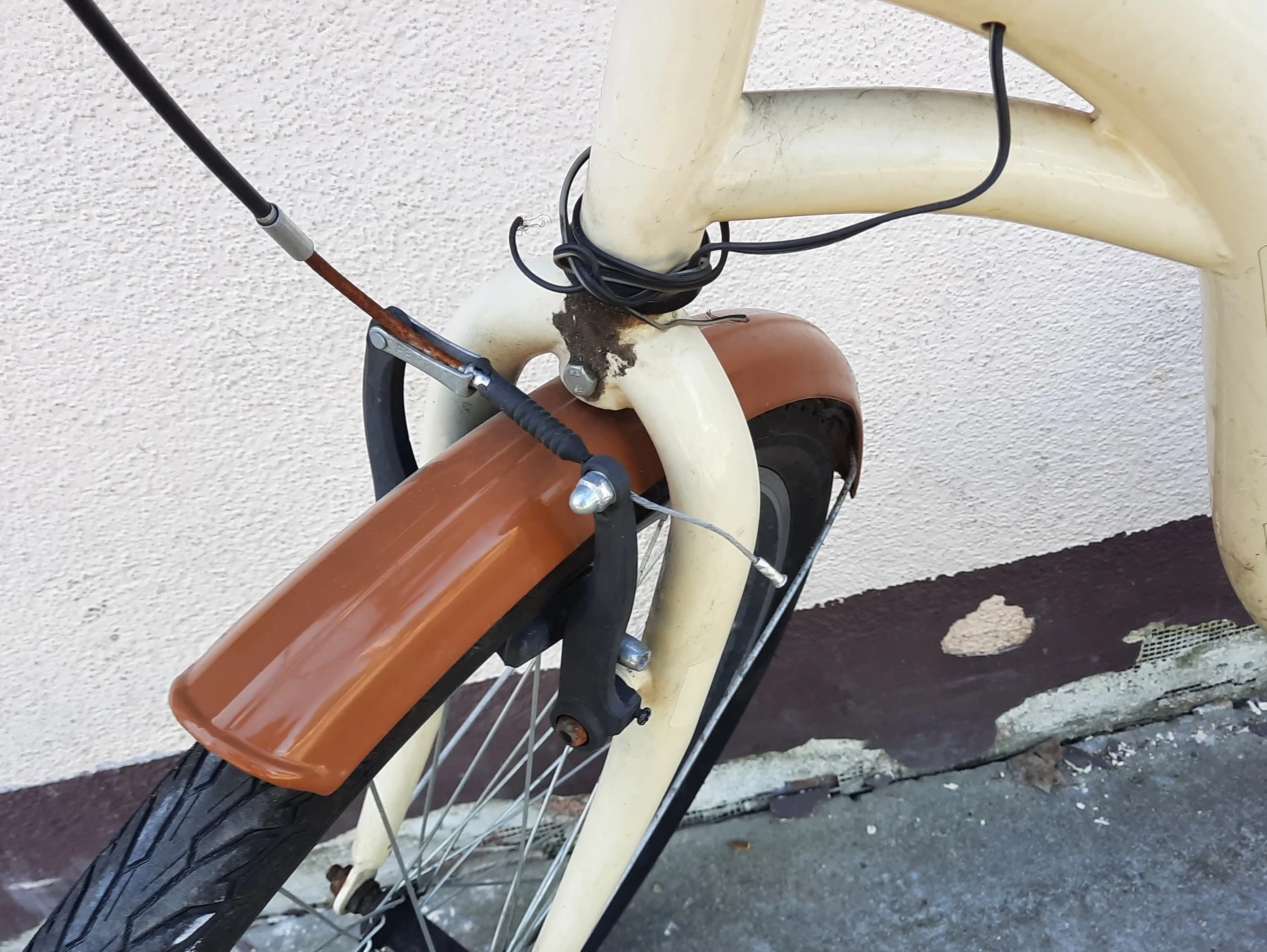 rower-miejski-burghardt-swan-bezowy-rozmiar-kola-26