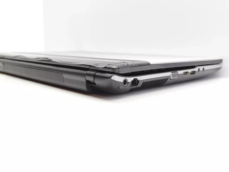 LAPTOP SAMSUNG 305E AMD A4 RAM 5GB HDD 1TB