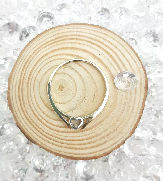 pierscionek-z-brylantem-serduszko-pr585-r21-245g-rodzaj-2205-2