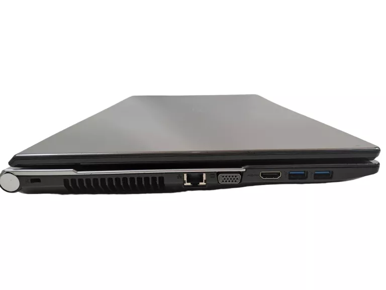 LAPTOP ACER VA70 PENTIUM/4GB/250GB 17"