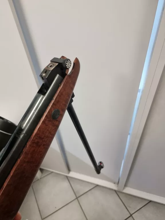 WIATRÓWKA NORICA KRONO Z LUNETĄ WALTHER 4X32