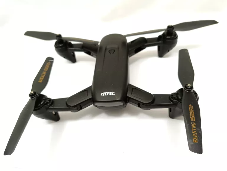 dron-czarny-4drc-f6-akcesoria-rozdzielczosc-nagrywanych-filmow-4k