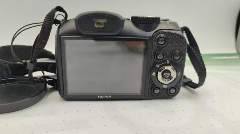 APARAT FUJIFILM FINEPIX S2995 CZARNY 14MPX
