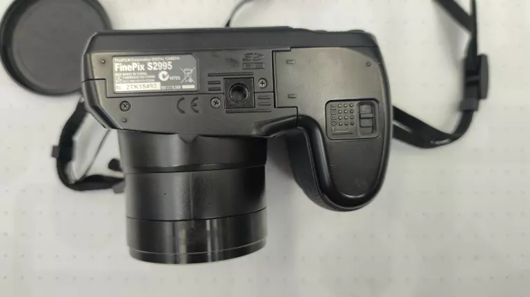 APARAT FUJIFILM FINEPIX S2995 CZARNY 14MPX