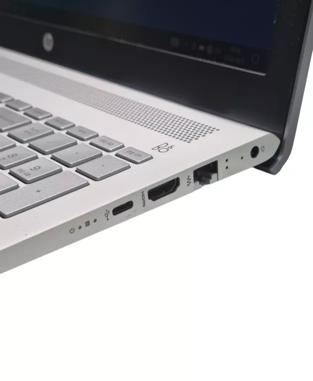 LAPTOP HP 15-CC501NW 8 RAM/ 480 SSD/ I5/ WIN10