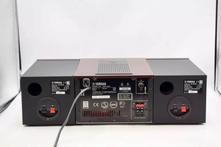 wieza-yamaha-crx-040-pilot-kolor-czarny