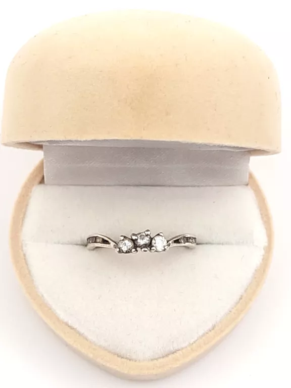 srebrny-pierscionek-z-cyrkoniami-178g-r14-marka-226434-315782