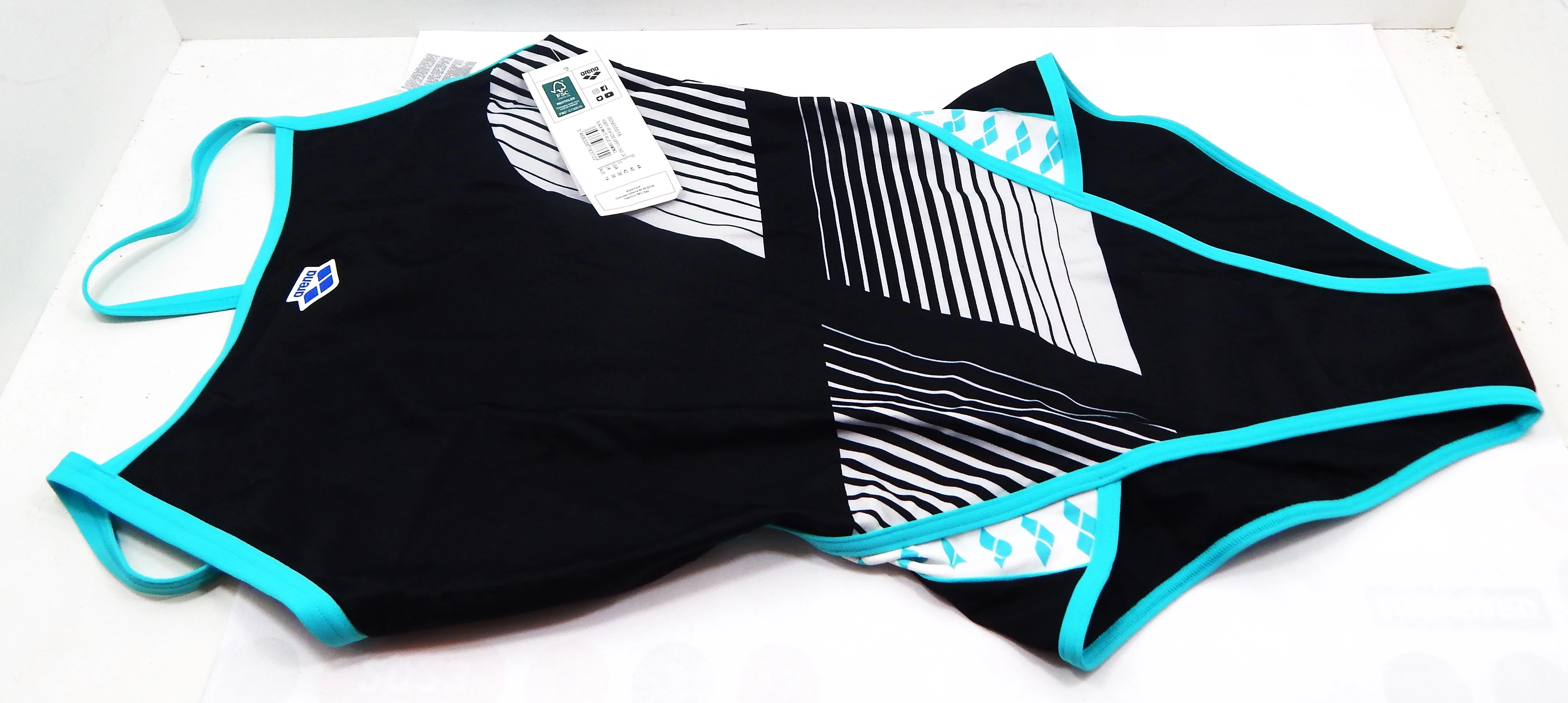 stroj-kapielowy-arena-icons-super-fly-diamonds-kolor-dominujacy-205826-225046