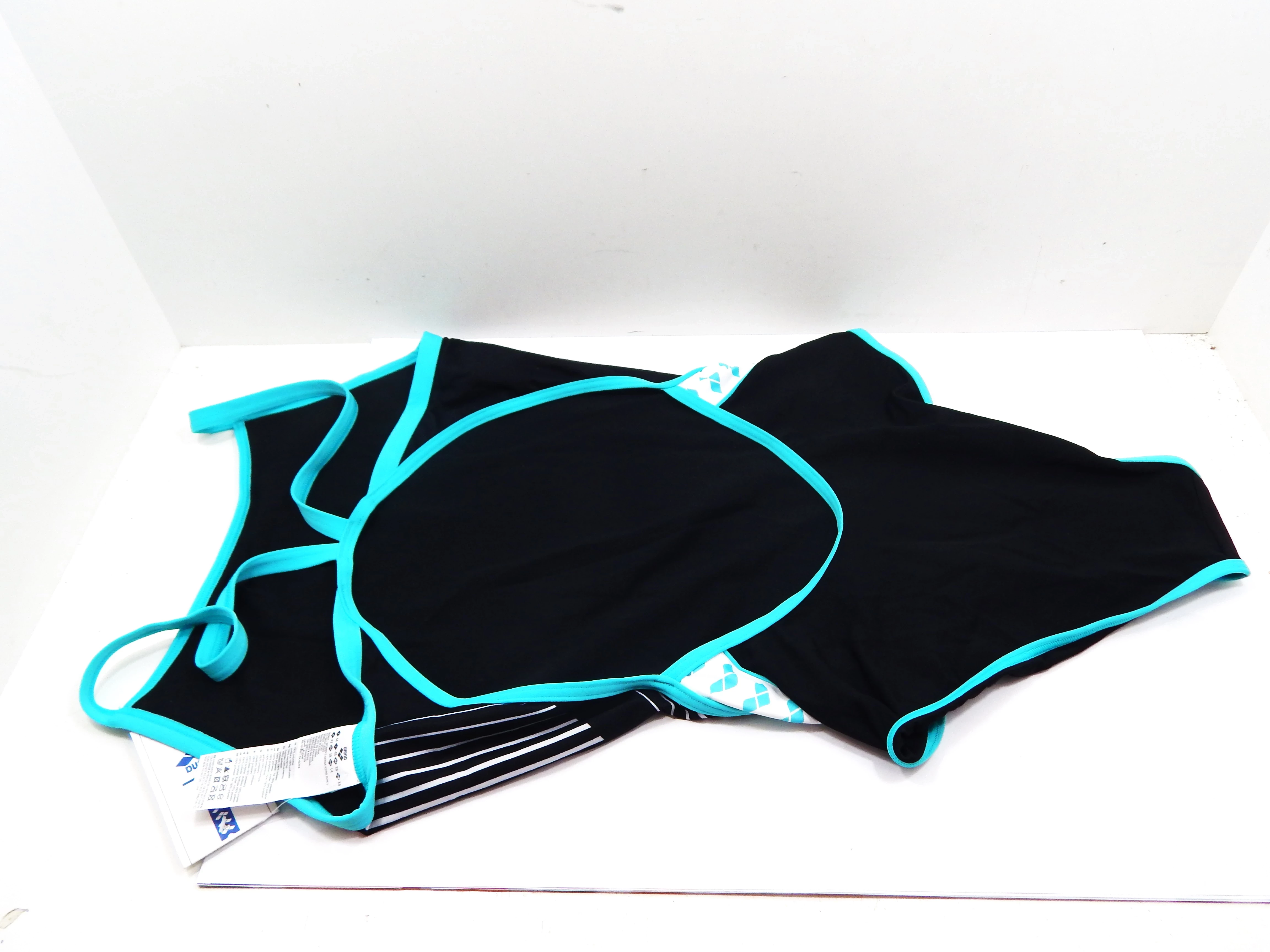 stroj-kapielowy-arena-icons-super-fly-diamonds-plec-130411-1