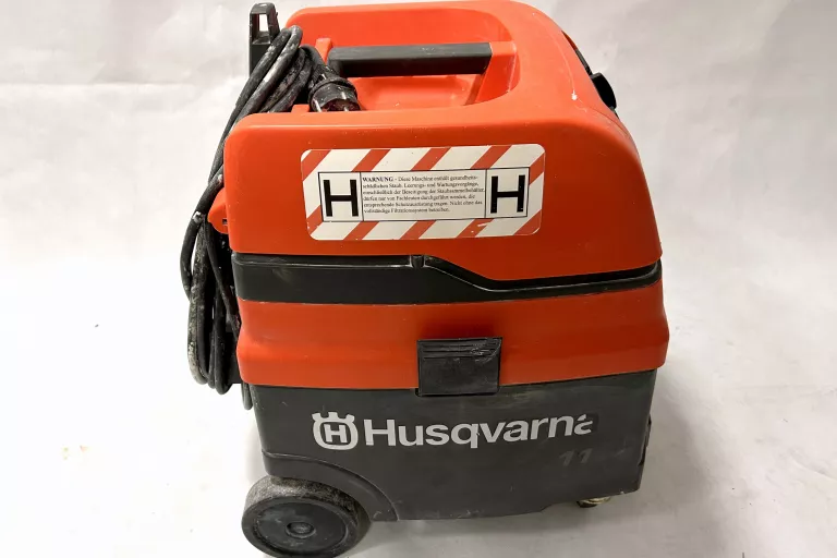 ODKURZACZ PRZEMYSŁOWY HUSQVARNA S11