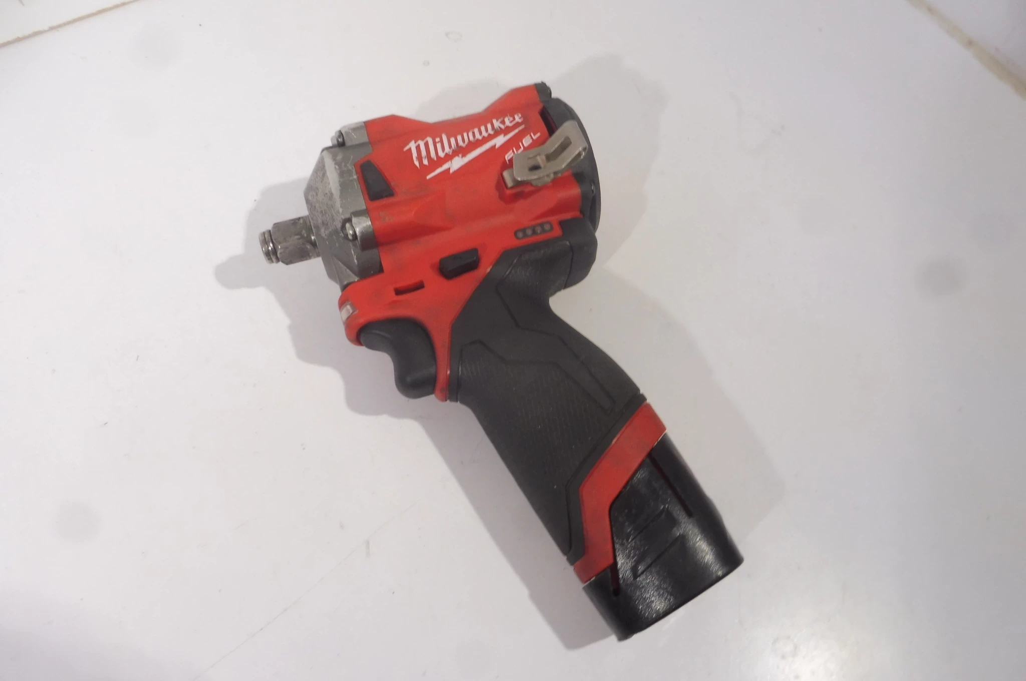 klucz-udarowy-milwaukee-m12-fiwf12-janowicza-3-olsztyn