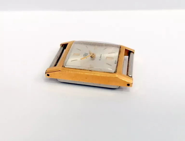 zegarek-nakrecany-zaria-16-jewels-ussr-koperta-plac-imbramowski-121-krakow