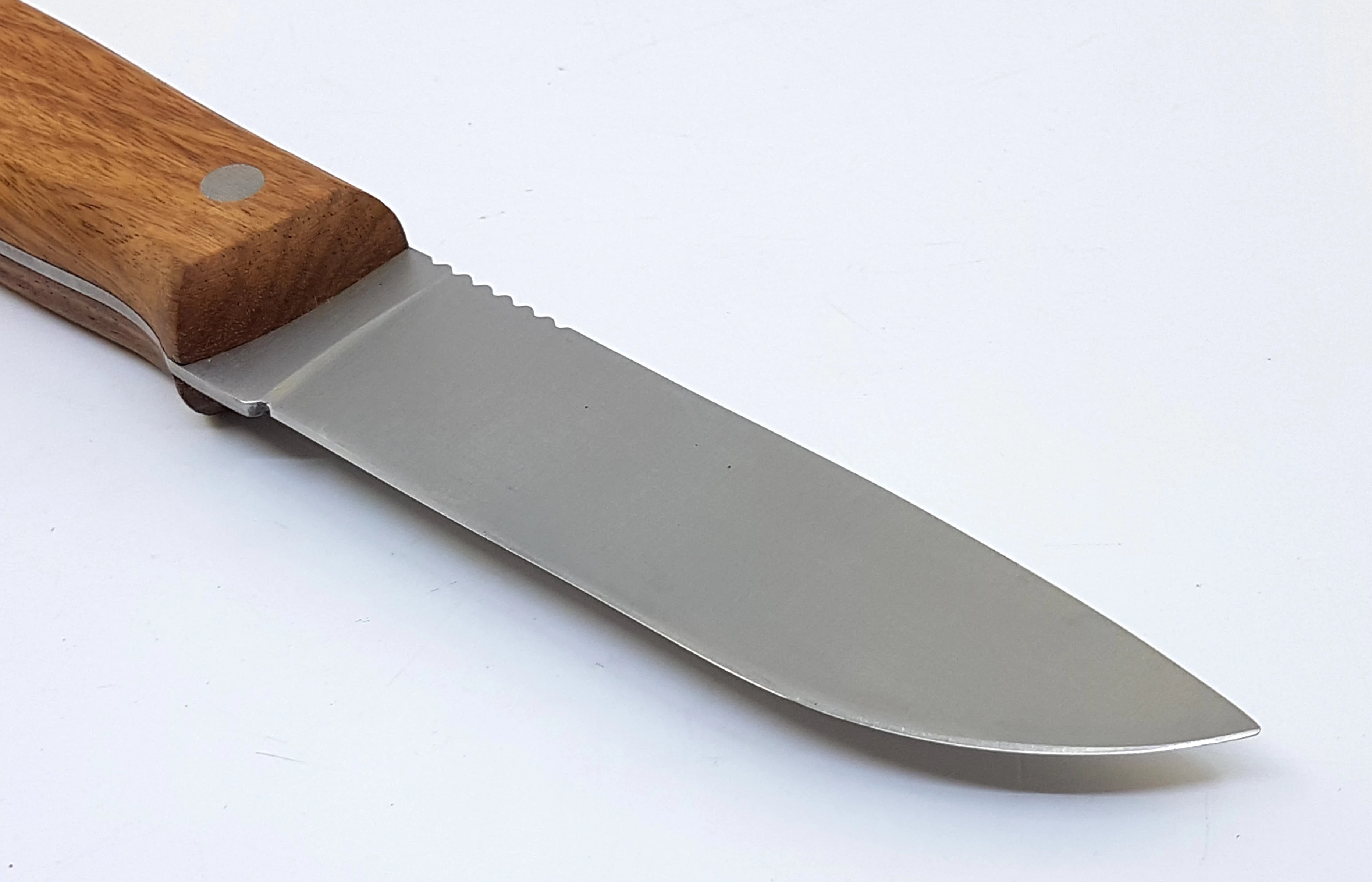 noz-kayoba-pokrowiec-skorzany-rodzaj-turystyczny