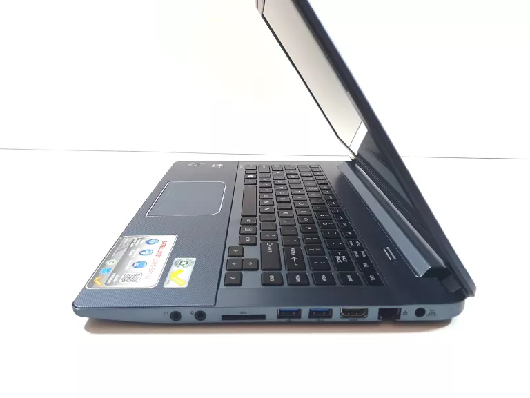 laptop-toschiba-satellite-u945-s4110-zasil-rozdzielczosc-px-1366-x-768