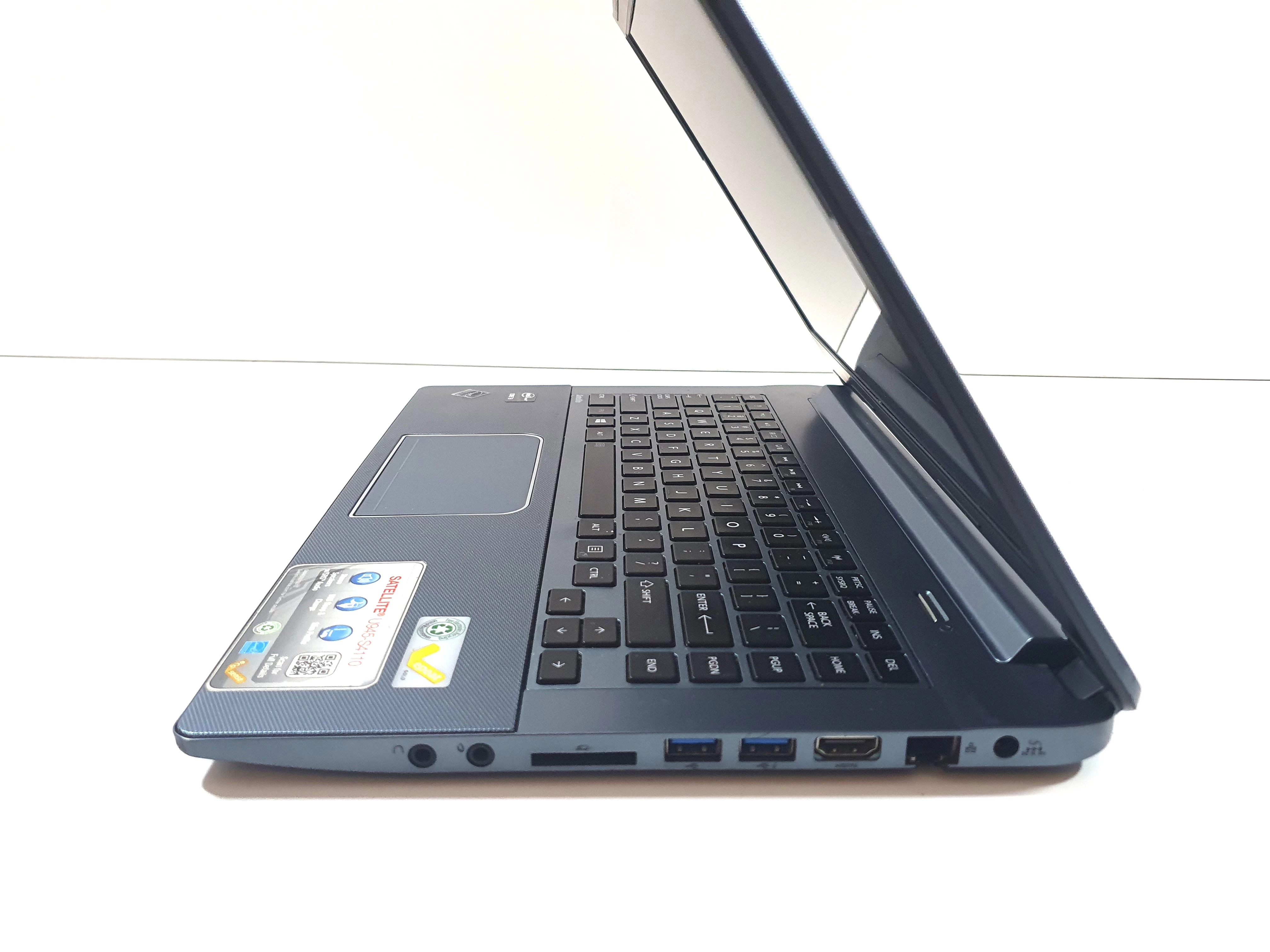 laptop-toschiba-satellite-u945-s4110-zasil-rozdzielczosc-px-1366-x-768