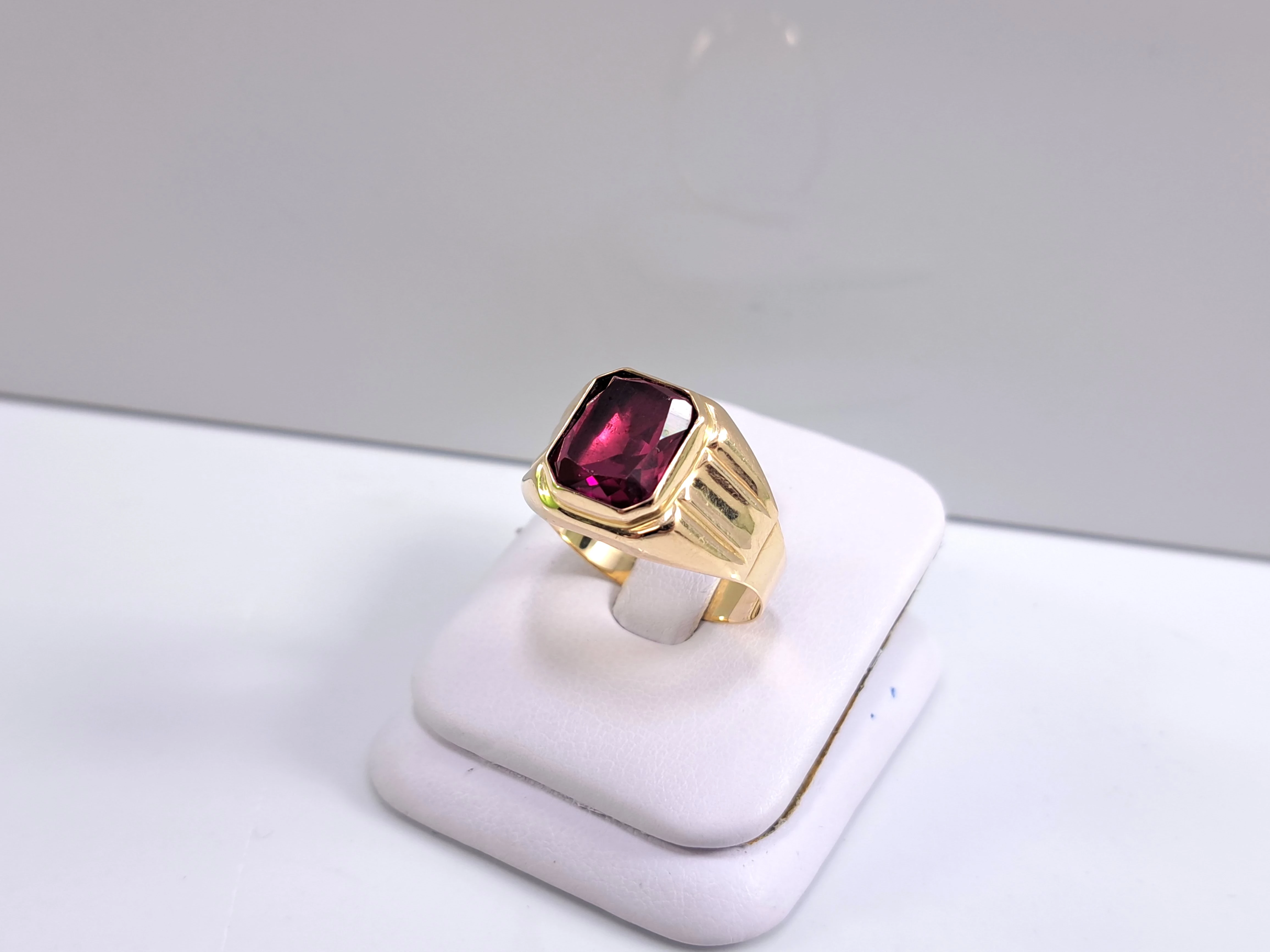 zloty-sygnet-z-syntetycznym-rubinem-585-r27-597g-marka-bez-marki