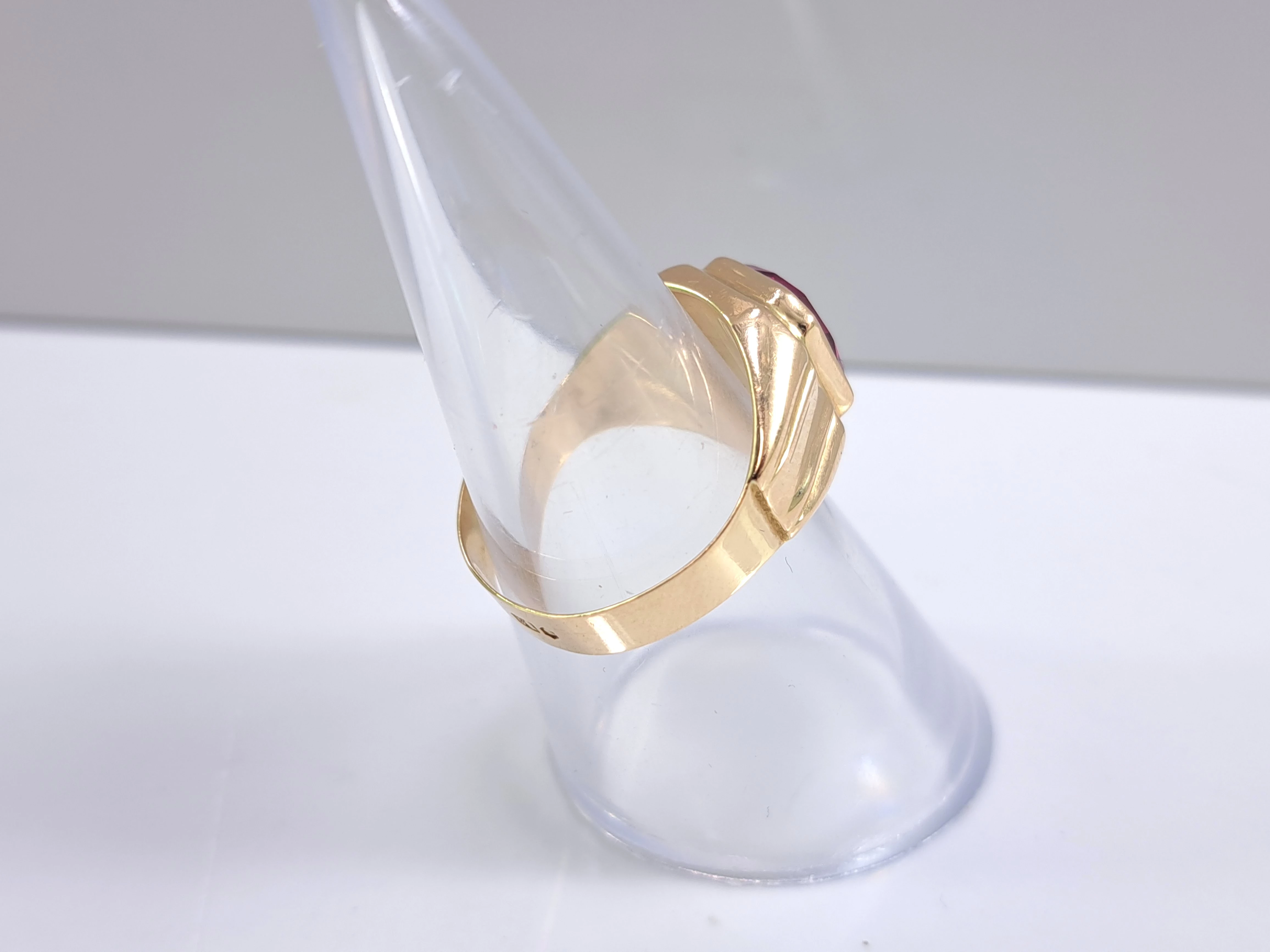 zloty-sygnet-z-syntetycznym-rubinem-585-r27-597g-rodzaj-wyrob-jubilerski