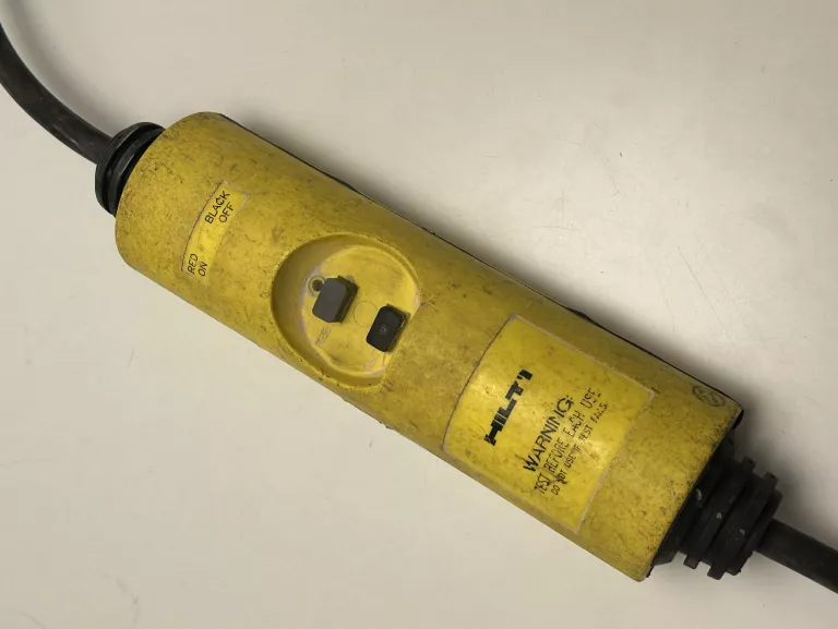 WIERTNICA DIAMENTOWA HILTI DD100 1700W