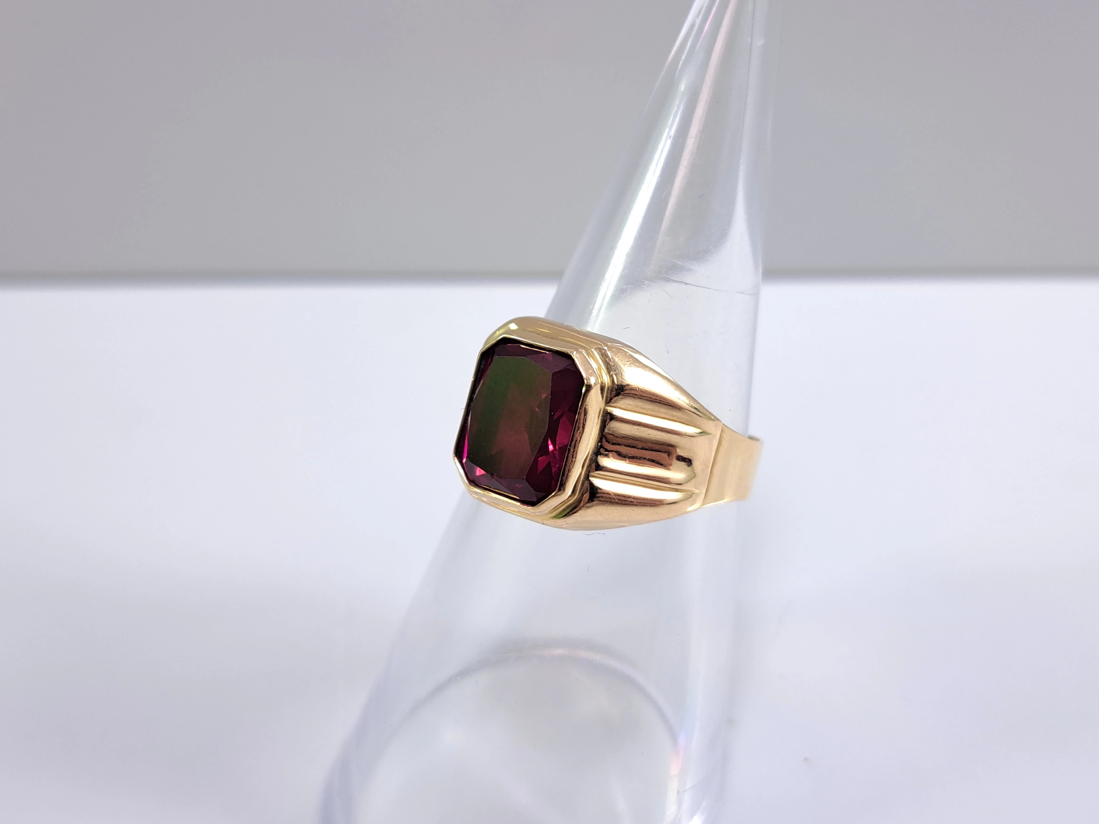 zloty-sygnet-z-syntetycznym-rubinem-585-r27-597g-stan-uzywany