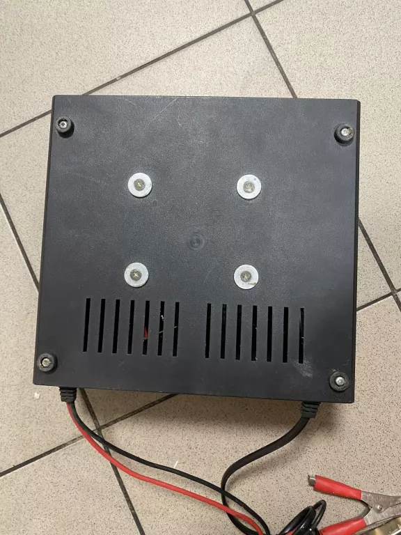 prostownik-prostel-car-12v-15a-marka-inna