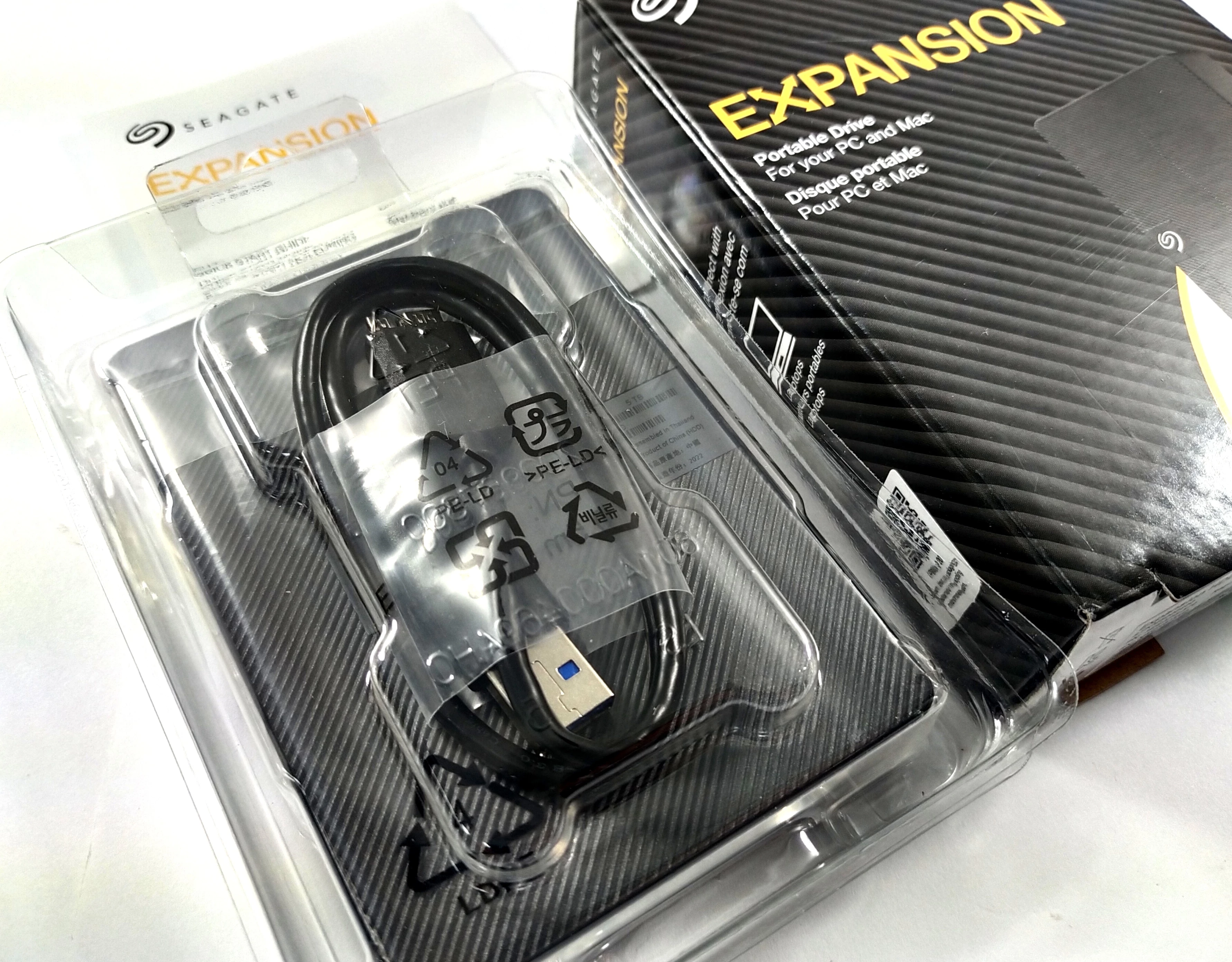 dysk-zewnetrzny-seagate-expansion-portable-5tb-ean-gtin-4027513130594