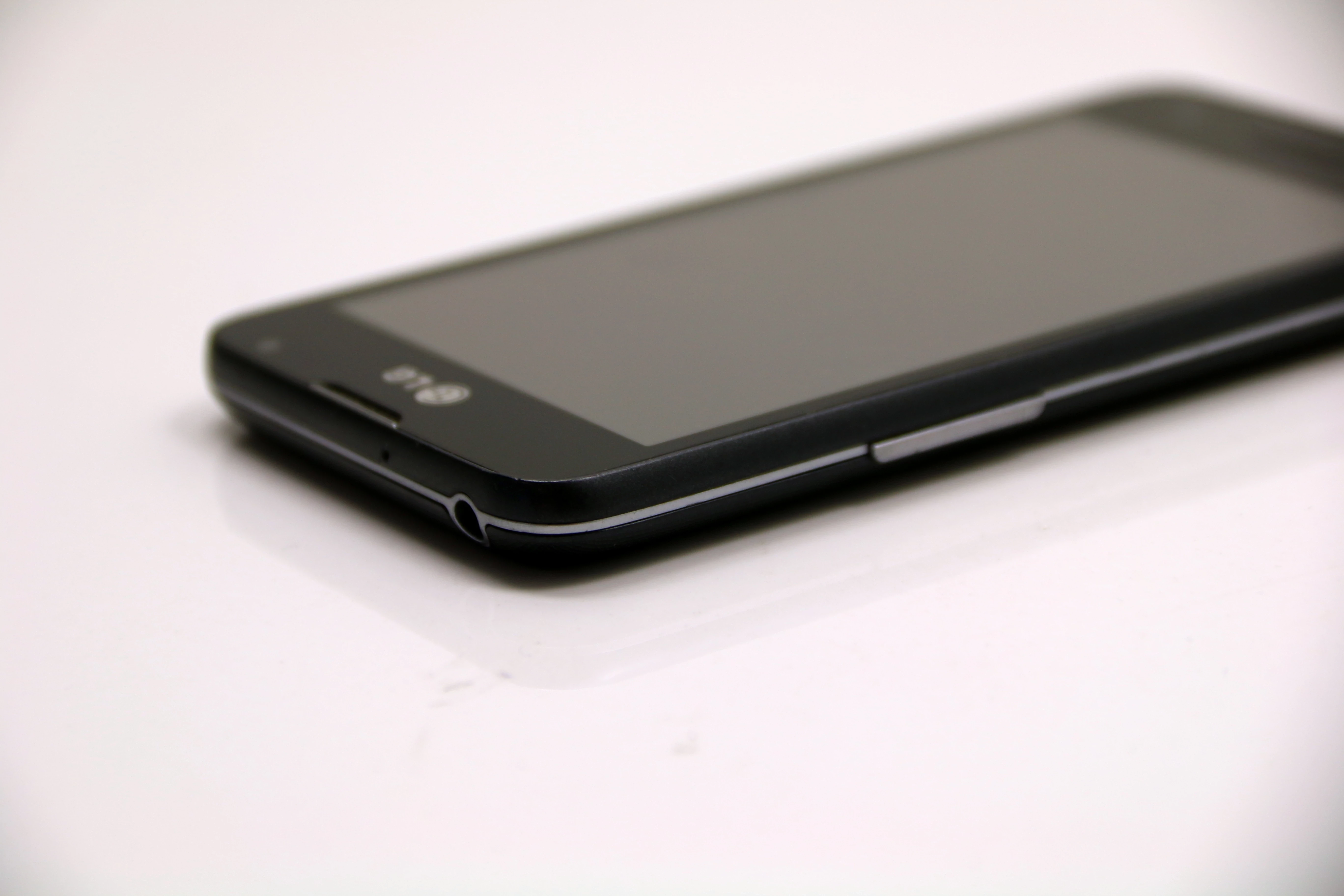 telefon-lg-65-dual-przekatna-ekranu-430