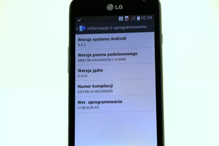 TELEFON LG 65 DUAL