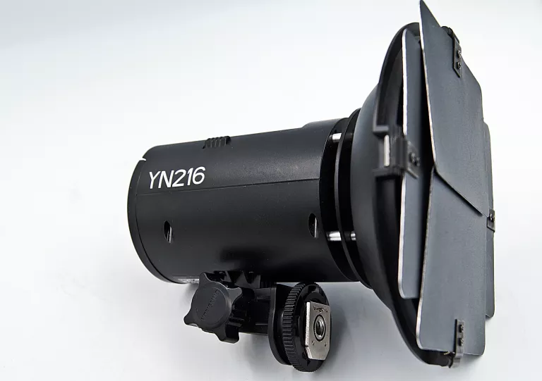 LAMPA YONGNUO YN216 PRO LED VIDEO LIGHT