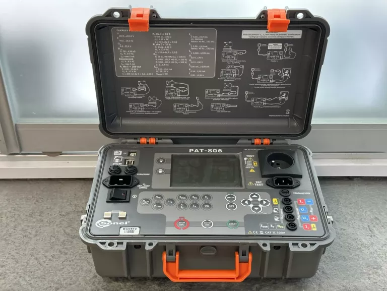 MIERNIK BEZPIECZEŃSTWA ELEKTRYCZNEGO PAT-805