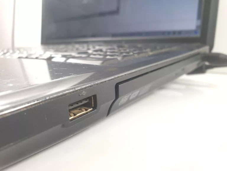 LAPTOP LENOVO G550 4/500GB CORE DUO 2