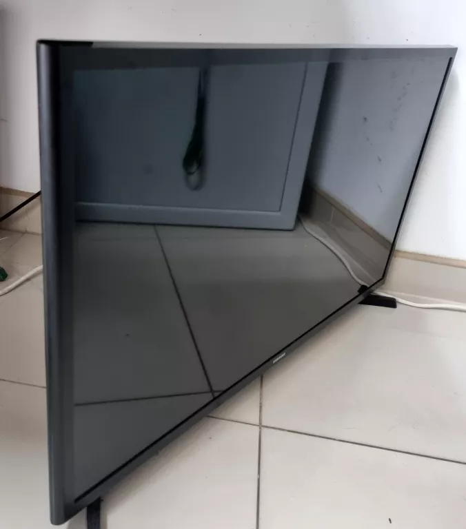 TELEWIZOR SAMSUNG 32" LED SMART TV UE32J5200