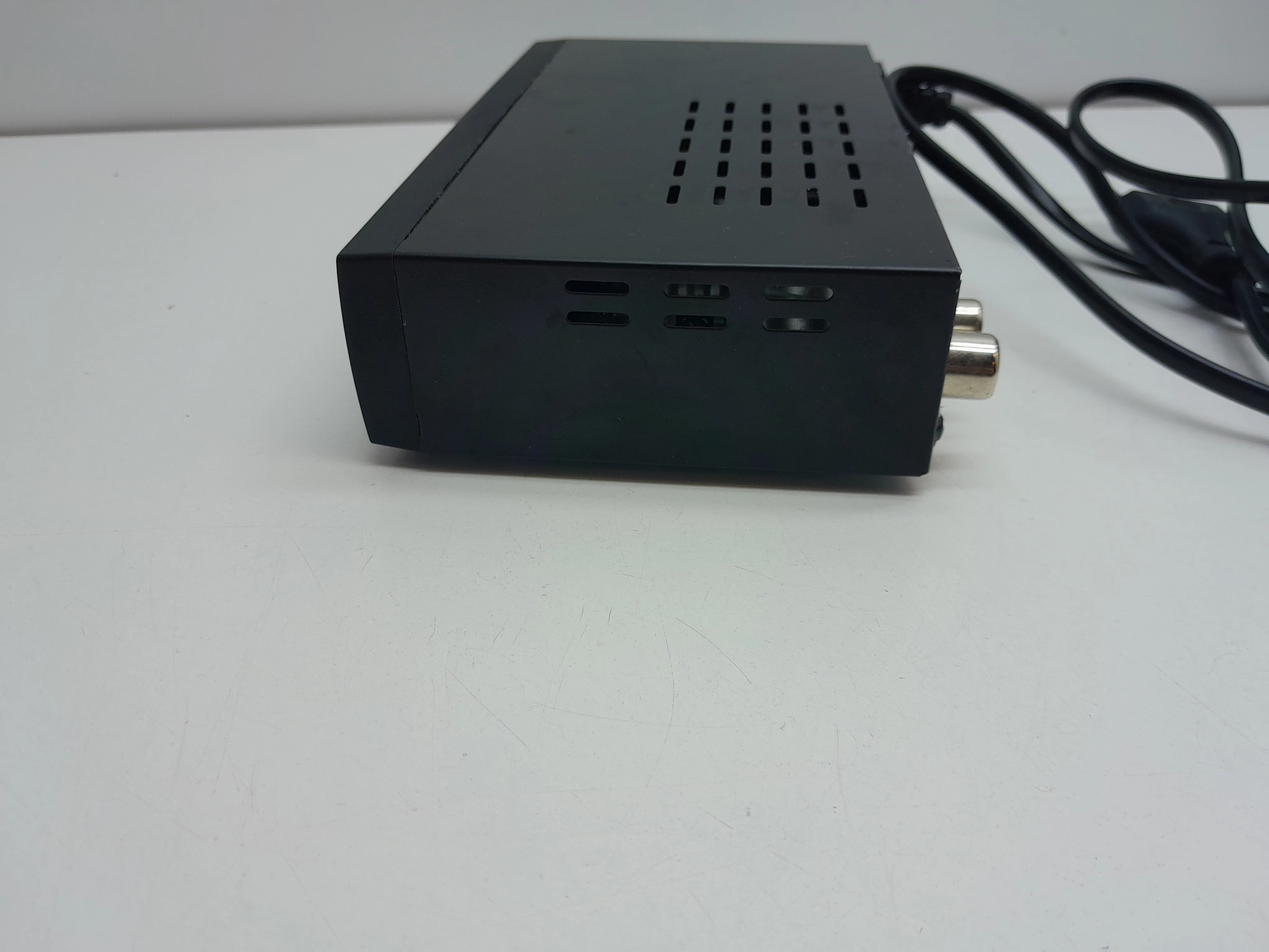 dekoder-hd-dvb-ben-120-model-srt82