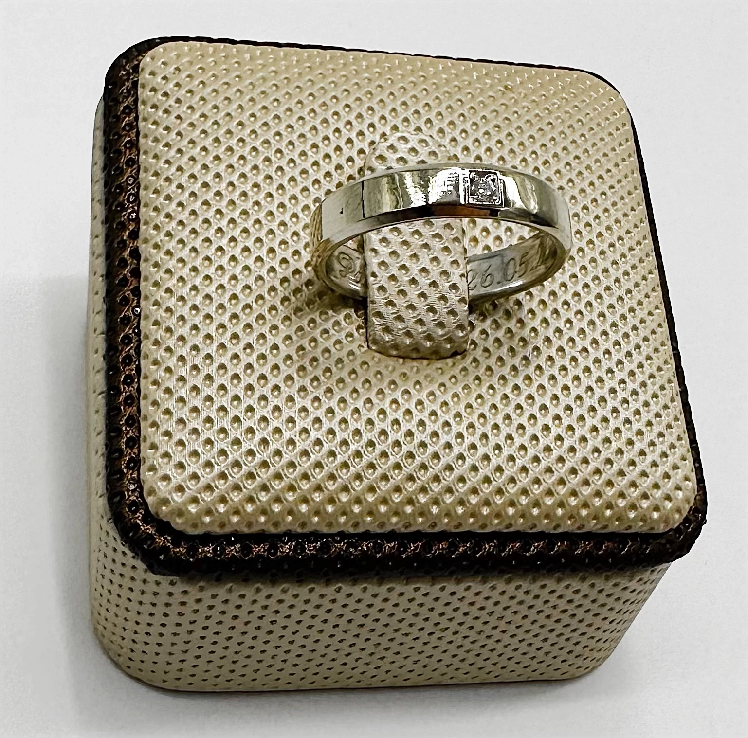 ladna-obraczka-z-brylantem-373g-585-r14-stan-uzywany