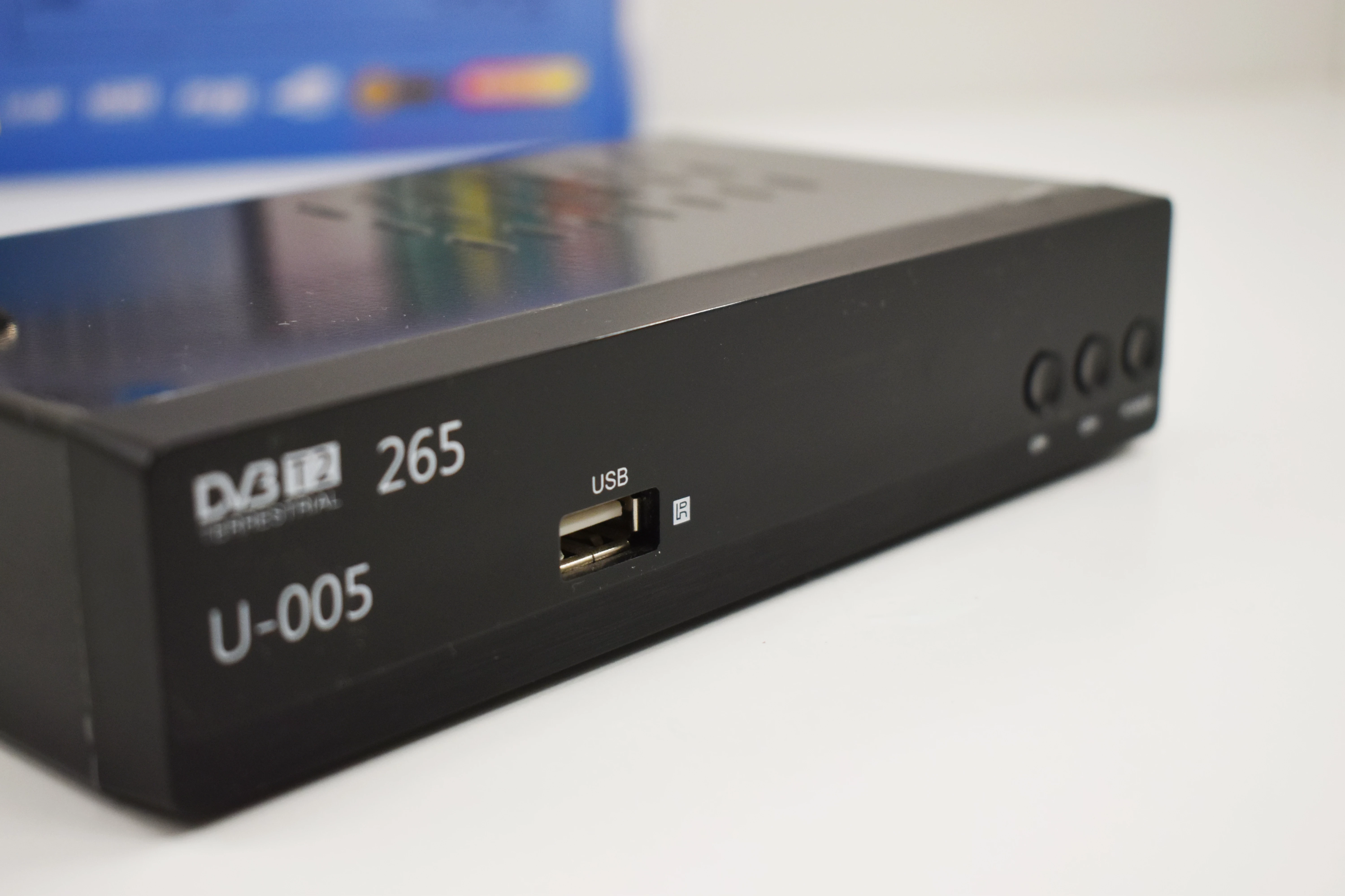 dekoder-tuner-tv-naziemnej-dvb-t2-hevc-h265-u-00-ean-gtin-5903715552046