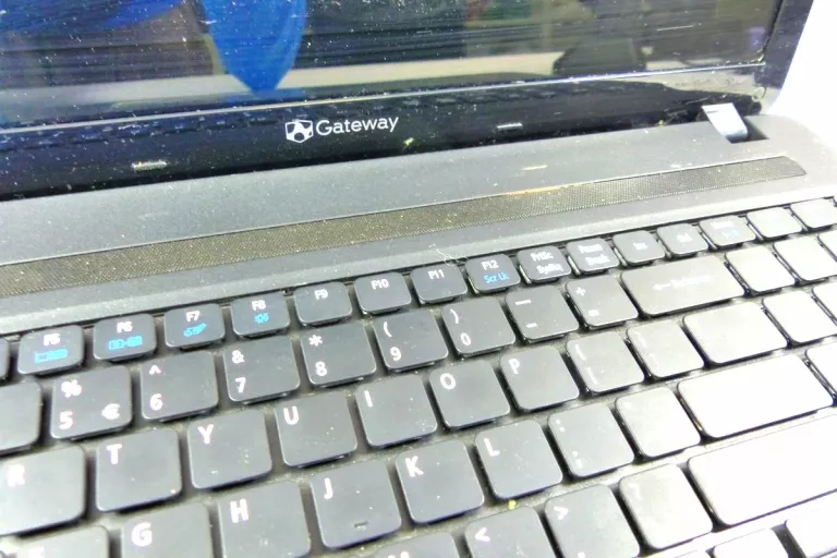 LAPTOP GATEWAY NE56R41U